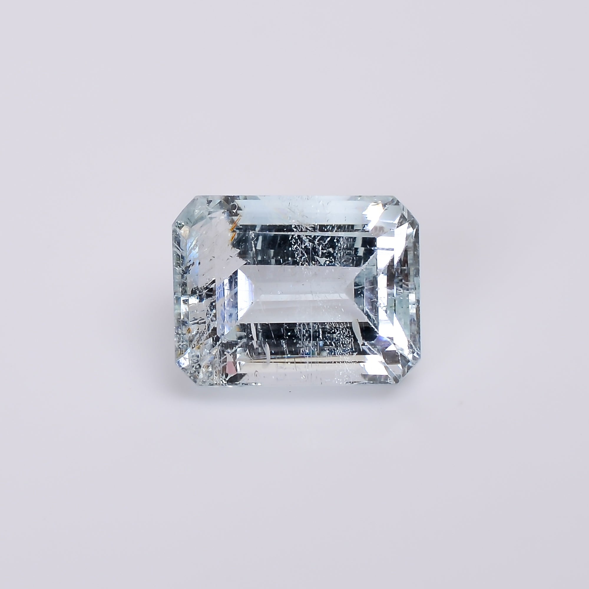 natural aquamarine radiant shape cut stone loose gemstone